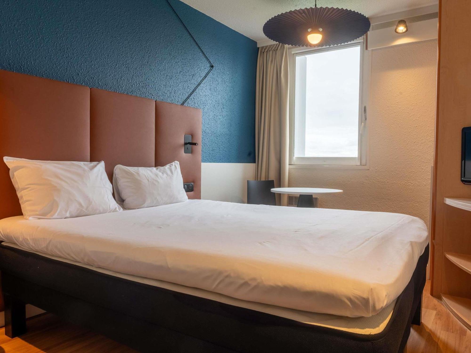 ไอบิส ลียง เอสต์ บรง Hotel ภายนอก รูปภาพ